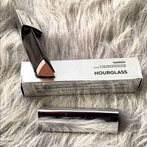 Hourglass Highlighting Stick